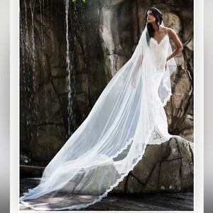 Toni Federici Monica Veil - Cathedral Length With Blusher!